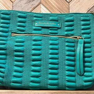 Elizabeth Arden Turquoise Textured Cosmetic Bag NWOT Never used